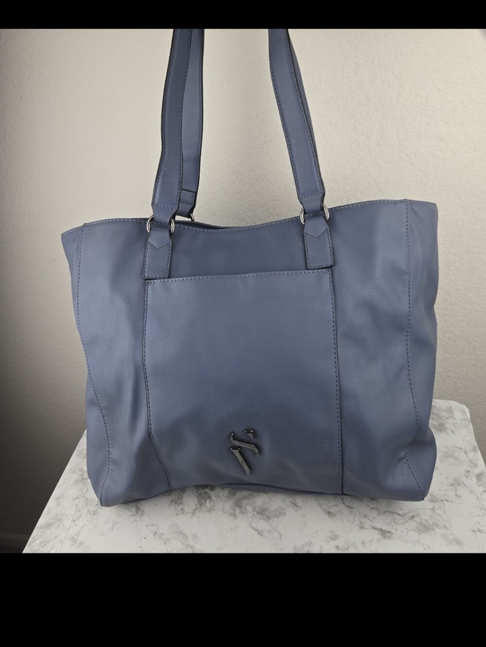 Vera Wang Purple tote Bag